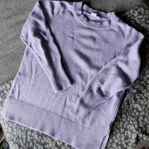 Gap sweater